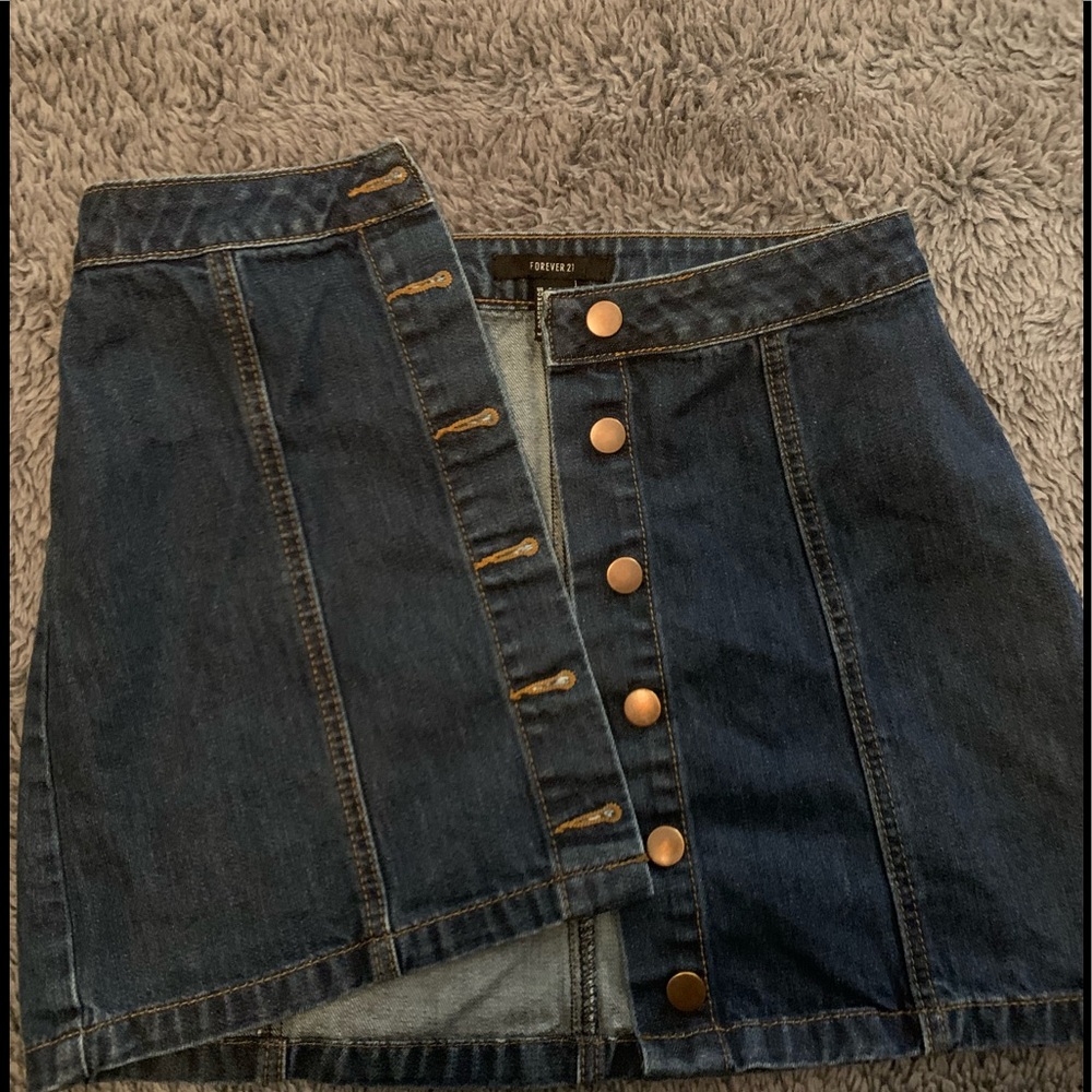 Forever 21 jean Blue denim Button down skirt